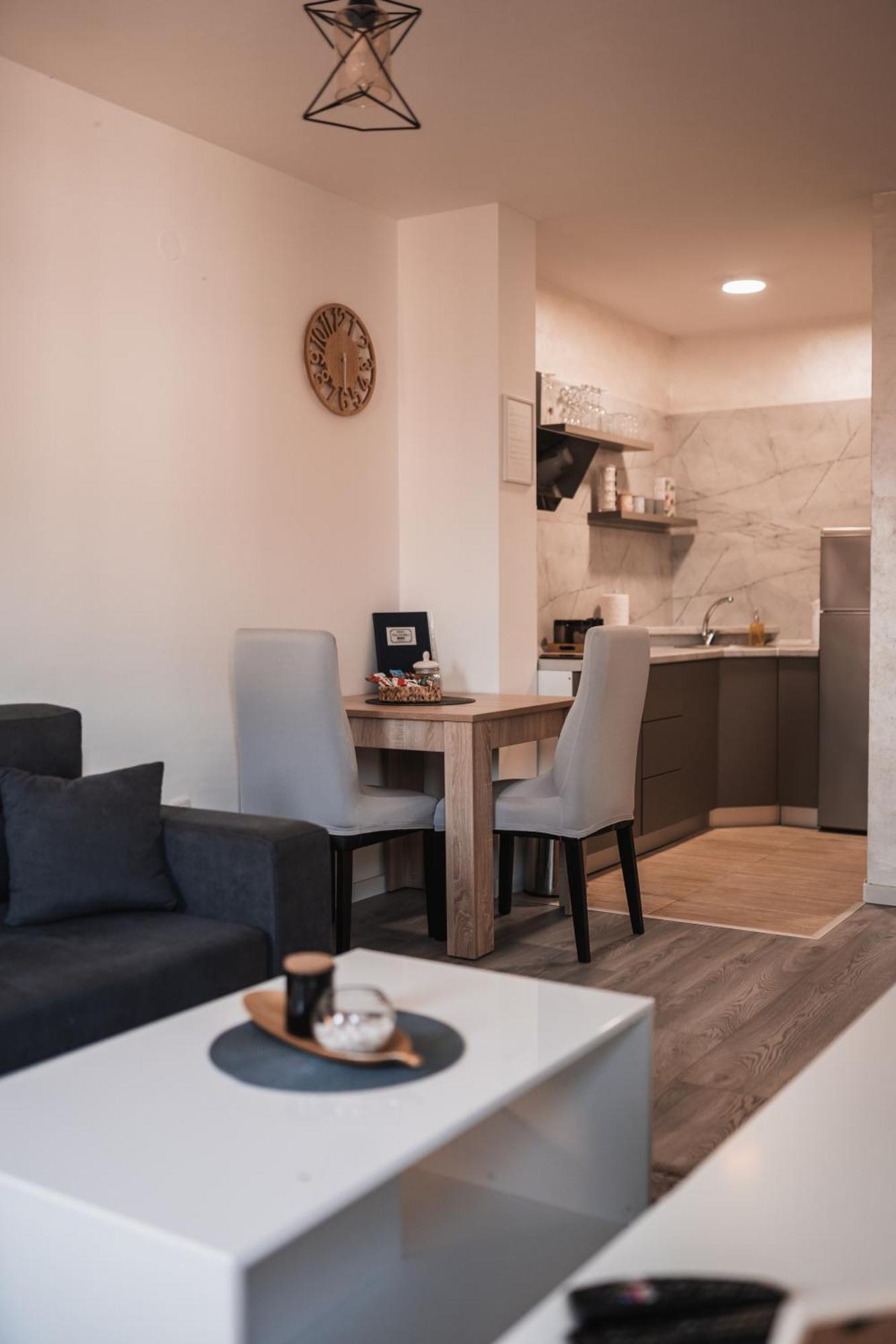Apartman Centar 多博伊 外观 照片